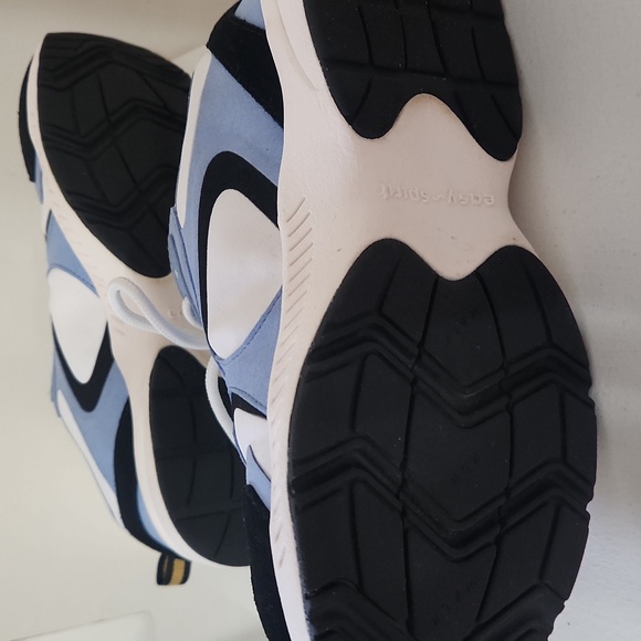 Easy Spirit sneakers - Picture 2 of 2